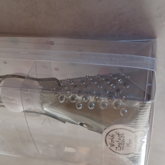 NWT Cheese Grater by Kate Aspen - Picture 3 of 7